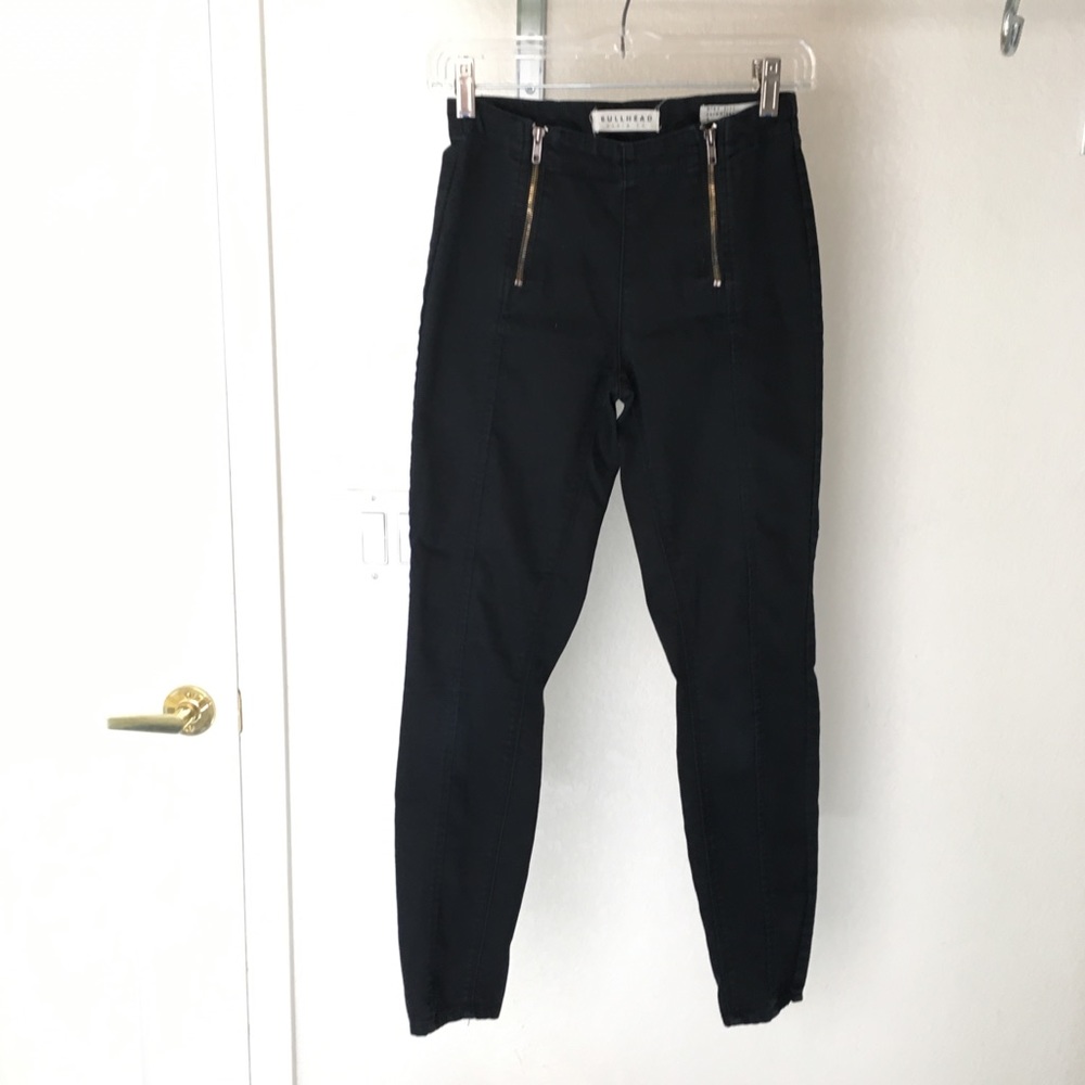Bullhead skinny jeans